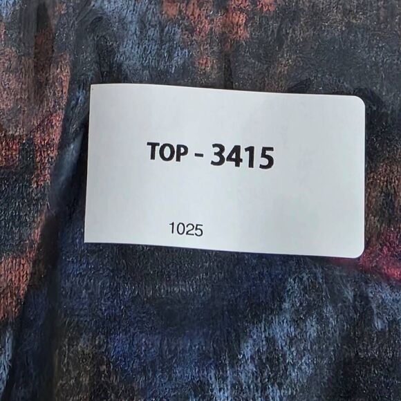 LuLaRoe Multicolor Geometric Print Long Duster Size XL - Picture 7 of 7